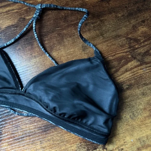 Victoria's Secret Grey Space-Dye Racerback Sports Bra - Picture 7 of 7